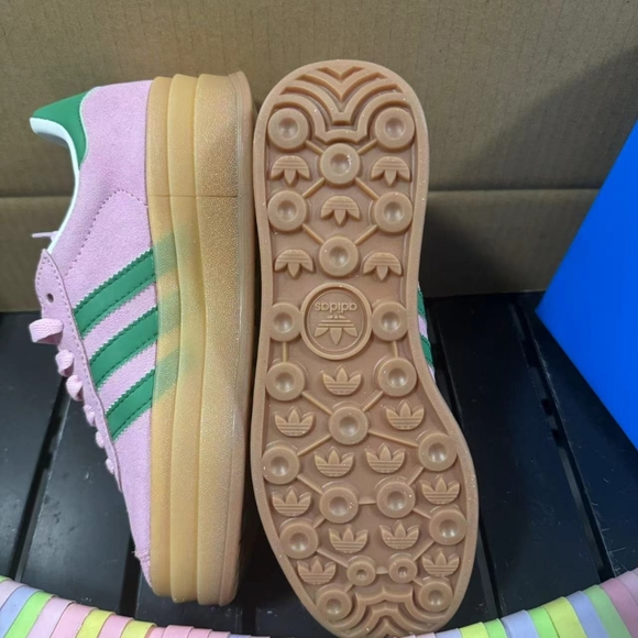 Adidas women's sneakers - Picture 8 of 9